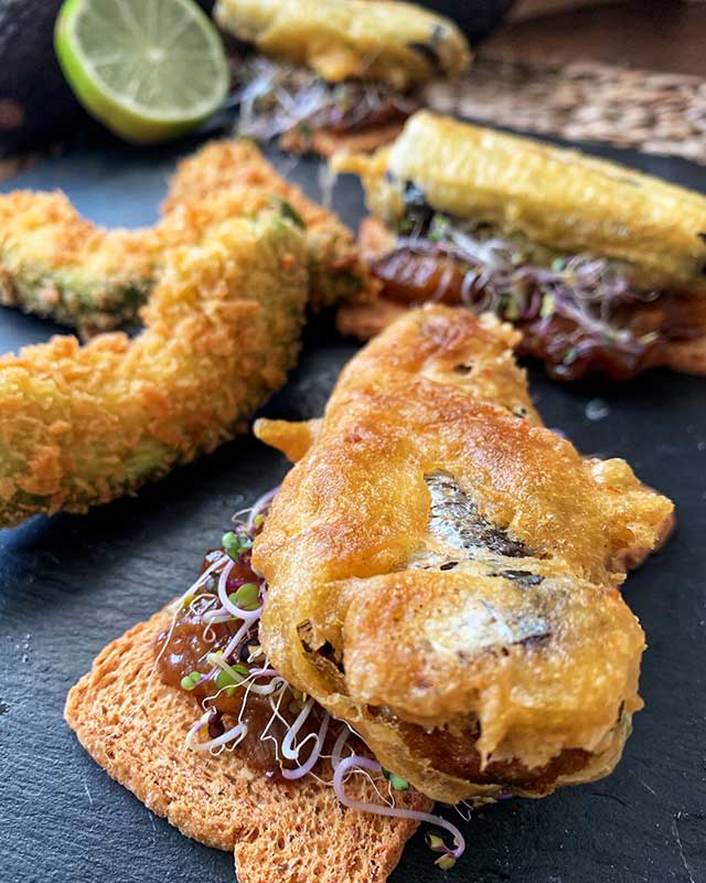 tosta sardinas en tempura