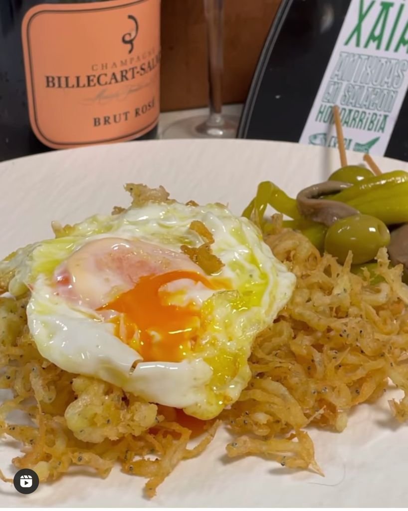 LLANQUETA BLANCA (CHANQUETE) Y HUEVOS FRITOS