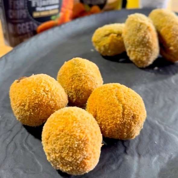 croquetas de chipirones en su tinta Juluis