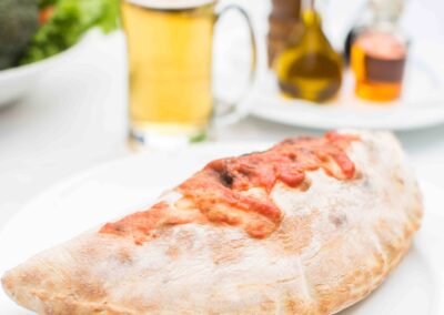 Cómo hacer PIZZA CALZONE CASERA (receta Julius)